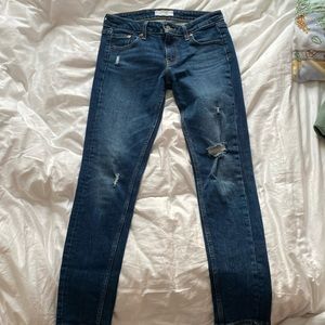 Levi’s “Altered” 711 skinny